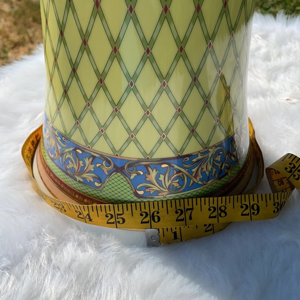 VERSACE RUSSIAN DREAMS ROSENTHAL VASE - Picture 10 of 13